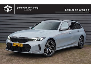 BMW 3-serie Touring 320e - M SPORT - LEDER - TREKHAAK - PANODAK - SHADOW LINE -