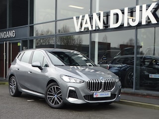 BMW 2-serie Tourer 225e M Sportpakket Adaptief M-onderstel Sportstoel DAB Parkeerhulpsysteem 18''LM Velgen
