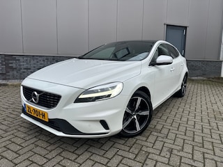 Volvo V40 1.5 T3 Polar+Sport R-Design+Pano