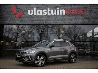 Volkswagen T-Roc 1.5 TSI R-Line , Adaptive cruise, Trekhaak, Apple Carplay
