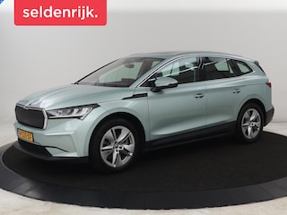 Skoda Enyaq iV 80 | Panoramadak | Trekhaak | Stoelverwarming | Camera | Sfeerverlichting | Carplay | Navigatie | Achterbankverwarming | Full LED | Parkeerhulp | Cruise control
