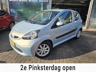 Toyota Aygo 1.0-12V + | AUTOMAAT | 2E EIGENAAR | 12MND GARANTIE | ELEC PAKKET | LMV |