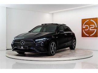 Mercedes-Benz A-klasse 250 e Premium AMG Facelift 218PK | Pano | Keyless | Sfeer | Night | Fabrieksgarantie