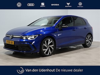 Volkswagen Golf 1.5 eTSI 150pk R-Line Business+ Navigatie 18"velgen Privacy glas Keyless Camera