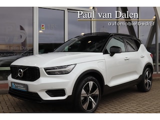 Volvo XC40 1.5 T4 211PK RECHARGE R-DESIGN Panodak | Leer | Wit Metallic | Camera | Keyless | Adapt.Cruise | 19 Inch Lm | Pdc v+a |