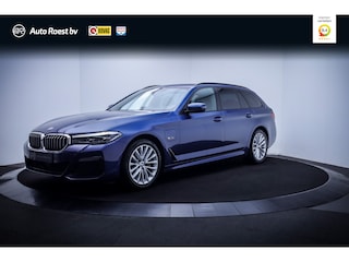 BMW 5-serie Touring 530e M-SPORT FULL LED | HIFI | LEDER | CAMERA | STUUR+STOELVERW | ACC | CARPLAY | BLINDSPOT | ELEK TREKHAAK | LMV 18''