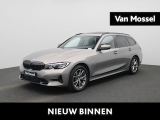 BMW 3-serie Touring 320e Business Edition Plus | Automaat | LMV | Navigatie | Schuifdak | Stoel verwarming | Virtual cockpit | Half leder | Parkeer sensoren | Elec. achterklep | Virtual cockpit | Camera | Climate control | Cruise control | DAB |