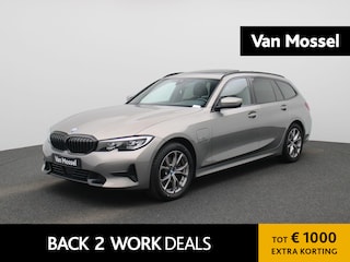 BMW 3-serie Touring 320e Business Edition Plus | Automaat | LMV | Navigatie | Schuifdak | Stoel verwarming | Virtual cockpit | Half leder | Parkeer sensoren | Elec. achterklep | Virtual cockpit | Camera | Climate control | Cruise control | DAB |