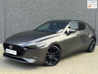 Mazda 3 2.0 e-SkyActiv-X M Hybrid 180 Luxury | Head-Up display | ACC | Dodehoekassistent | Memory stoel | 360 camera | Bose | Navi