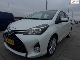 Toyota Yaris 1.5 Hybrid Dynamic Camera Cruise LMV StoelVerwarming Nieuwe Apk