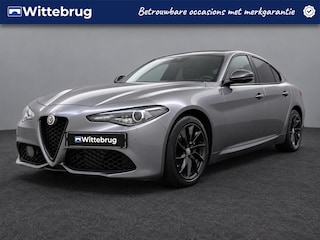 Alfa Romeo Giulia 2.0T Super | Navigatie | Camera | Lederen bekleding |