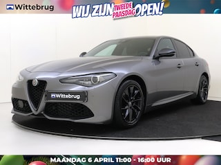 Alfa Romeo Giulia 2.0T Super | Navigatie | Camera | Lederen bekleding |