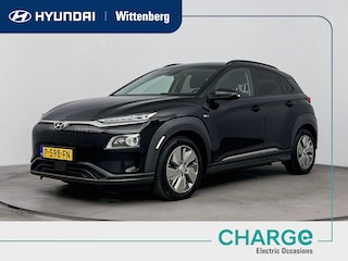 Hyundai Kona EV COMFORT SMART 64 kWh | NAVI | WARMTEPOMP | 3 FASEN | STOEL & STUURVERWARMING | CLIMA | CRUISE | CAMERA | NAVI via APPLE CARPLAY & ANDROID AUTO |