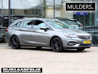 Opel Astra Sports Tourer 1.2 Ultimate | Navi / Alcantara / Camera