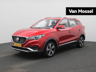 MG ZS Luxury 45 kWh | Panoramadak | Leder | Stoelverwarming | Carplay |