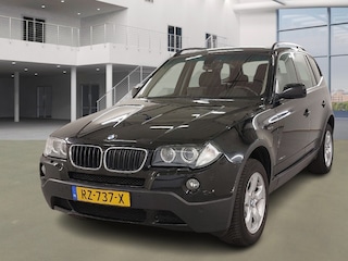 BMW X3 2.0i Executive/ XENON/ SCHERM/ 6BAK