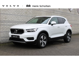Volvo XC40 1.5 T2 Momentum | Verwarmbare voorruit | Parkeerassistent voor+achter  | Climate control | Keyless | 18 inch Lichtmetalen velgen |