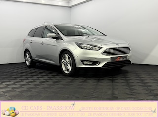 Ford Focus Wagon 1.0 Titanium Camera, Half leder, Navi, Keyless start, Stoelverwarming, Cruise control, A start stop, Lichtmetalen velgen