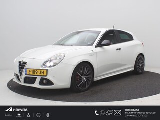 Alfa Romeo Giulietta 1.750 Turbo Veloce / Quadrifoglio / 241PK! / Historie Aanwezig / Automaat / Sportstoelen / Stoelverwarming / Bose Sound / Cruise Control / Climate Control /