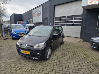 Volkswagen Up 1.0 75PK high up! BlueMotion Carplay beurt nw apk winterset extra