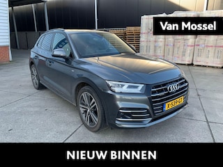 Audi Q5 55 TFSI e quattro Competition | Navigatie | Trekhaak | Luchtvering | Airco | Stoelverwarming | Head-up display | Cruise controle | dodehoek detectie |