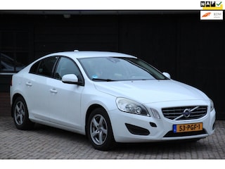 Volvo S60 2.0 D3 Kinetic 5 Cilinder/Camera/parkeersensor,Apk 01-2027