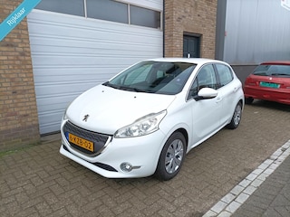 Peugeot 208 1.2 VTi Allure 1e Eigenaresse 5 drs 100% onderh.
