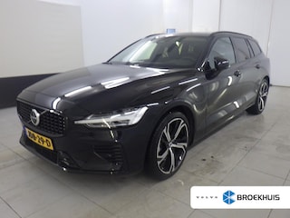 Volvo V60 2.0 T6 Plug-in hybrid AWD Ultra Dark | Panoramadak | Trekhaak | 360 Camera | Head-up Display | Leder | Stoel en stuurwielverwarming | Adaptieve Cruise control |