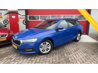 Skoda Octavia Combi 1.0 e-TSI Business Edition AUTOMAAT / TREKHAAK / ACC / FULL LED / NAVI / CARPLAY / CLIMA / PDC / NL-AUTO
