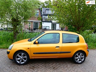 Renault Clio 1.2-16V Automaat Zuinig 4-Cilinder Nette auto