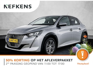 Peugeot 208 Allure 50kWh 136pk Automaat | 1ste eigenaar | Camera | 3 FASE | LEER/Stof | Navigatie | AUTOMAAT | LED lampen