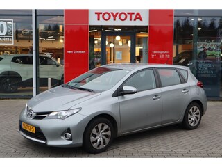 Toyota Auris 1.6 ASPIRATION 5-DEURS AFN-TREKHAAK NAVI CAMERA CRUISE