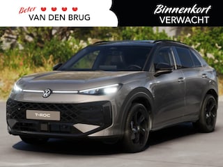 Volkswagen T-Roc R-Line First Edition 1.5 eTSI 110 kW / 150 PK SUV | Panoramadak | Matrix LED | Black Style | Elektrische Klep | Camera | Adaptive Cruise |