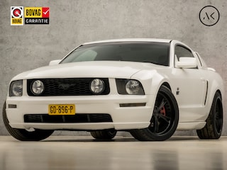 Ford Mustang USA 4.6 V8 GT 305Pk Automaat (YOUNGTIMER, NAVIGATIE, CAMERA, LEDER, SPORTSTOELEN, CRUISE, NIEUWE APK, NIEUWSTAAT)
