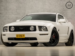 Ford Mustang USA 4.6 V8 GT 305Pk Automaat (YOUNGTIMER, NAVIGATIE, CAMERA, LEDER, SPORTSTOELEN, CRUISE, NIEUWE APK, NIEUWSTAAT)