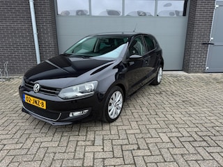 Volkswagen Polo 1.4 16V HIGHLINE  airco- pdc - trekhaak
