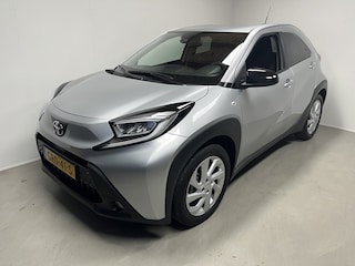 Toyota Aygo 1.0 VVT-i MT Play Automaat Apple Carplay Stoelverwarming Camera