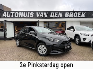 Toyota Yaris 1.5 Hybrid Active|Navi|Cruise|Carplay|Camera|ACC|Climate|Stoelverw|