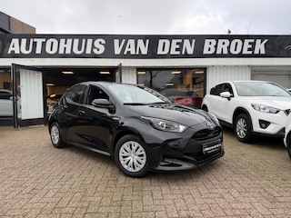 Toyota Yaris 1.5 Hybrid Active|Navi|Cruise|Carplay|Camera|ACC|Climate|Stoelverw|
