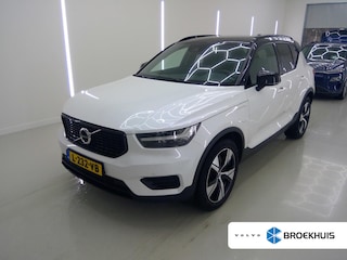 Volvo XC40 1.5 T5 Recharge R-Design | Panoramadak | Trekhaak | Camera | Stoel en stuurwielverwarming | Adaptieve cruise control |