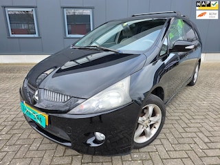 Mitsubishi Grandis 2.4-16V Intense 6p.