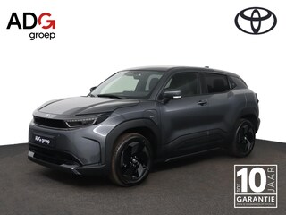 Toyota Urban Cruiser Dynamic 61 kWh | Keyless Entry | Stuurwielverwarming | Navigatie | Apple Carplay | Android Auto