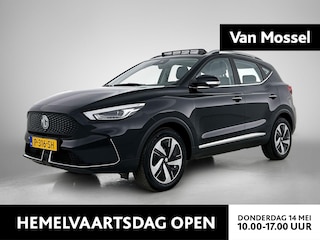 MG ZS Long Range Luxury 70 kWh | WLTP 440 KM | Afneembare trekhaak | Panorama/Schuif-kantel Dak | ACC | ECC | 360 Cam | 17"LMV | DAB | 1e Eigenaar |
