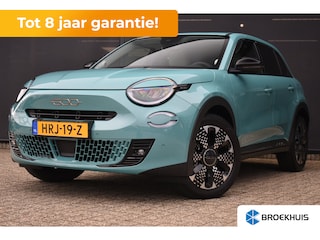 Fiat 600 1.2 Hybrid La Prima 8 Jaar Garantie! | Massage | Vol-Leder | Adaptive Cruise | Elektr. Stoelen | Stoelverwarming | Elektr. Achterklep |