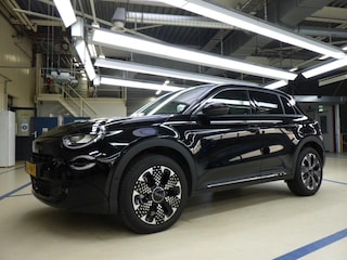 Fiat 600 1.2 Hybrid La Prima 8 Jaar Garantie! | Massage | Vol-Leder | Adaptive Cruise | Elektr. Stoelen | Stoelverwarming | Elektr. Achterklep |