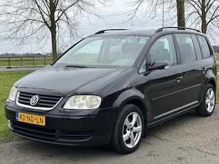 Volkswagen Touran 1.6-16V FSI Trendline 7 persoons * ZIE ADVERTENTIE