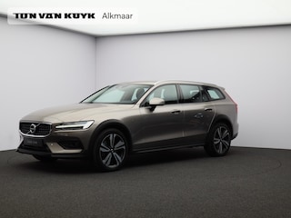 Volvo V60 2.0 B5 AWD Pro / Trekhaak / Lederen Bekleding / Elektrisch Verst. Stoelen / Stoel+Stuurverwarming / Adaptive Cruise / BLIS / Keyless /