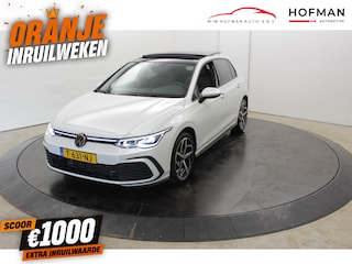 Volkswagen Golf 1.4 GTE 245Pk SOH 93% Trekh Panodak Camera Stuur/Stoel Verwarming Parelmoer lak