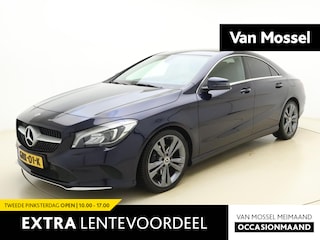Mercedes-Benz CLA 180 d Business Solution | Navigatie | Stoelverwarming | Airco | Privacy Glass | Lichtmetalen Velgen |