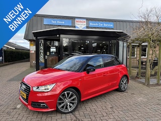 Audi A1 Sportback 1.0 TFSI Adrenalin S-line 17" Bluetooth Navi